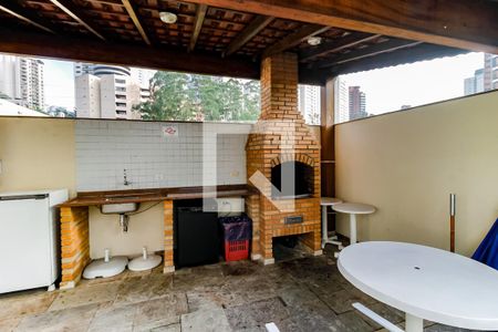 Apartamento à venda com 127m², 3 quartos e 3 vagas Apartamento à venda com 127m², 3 quartos e 3 vagasÁrea comum - Churrasqueira