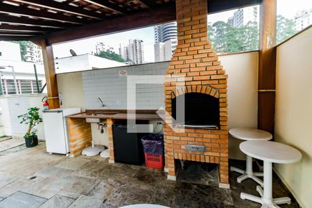 Apartamento à venda com 127m², 3 quartos e 3 vagas Apartamento à venda com 127m², 3 quartos e 3 vagasÁrea comum - Churrasqueira