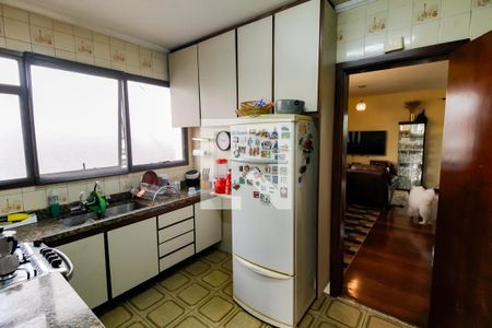 Apartamento à venda com 127m², 3 quartos e 3 vagas Apartamento à venda com 127m², 3 quartos e 3 vagasCozinha - Armários