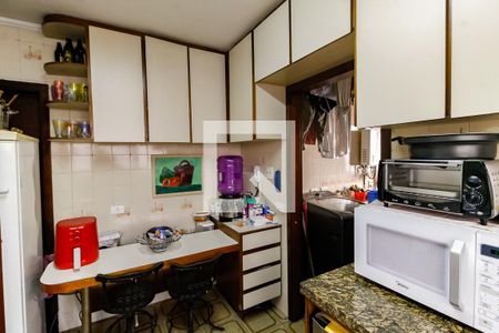 Apartamento à venda com 127m², 3 quartos e 3 vagas Apartamento à venda com 127m², 3 quartos e 3 vagasCozinha - Armários