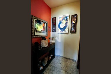 Apartamento à venda com 127m², 3 quartos e 3 vagas Apartamento à venda com 127m², 3 quartos e 3 vagasHall apartamento