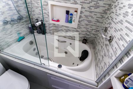 Apartamento à venda com 127m², 3 quartos e 3 vagas Apartamento à venda com 127m², 3 quartos e 3 vagasBanheiro da Suíte - Banheira