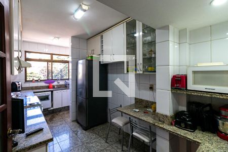 Apartamento à venda com 336m², 4 quartos e 3 vagasCozinha