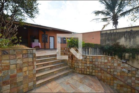 Casa à venda com 670m², 8 quartos e 8 vagas Casa à venda com 670m², 8 quartos e 8 vagasEspaço churrasqueira