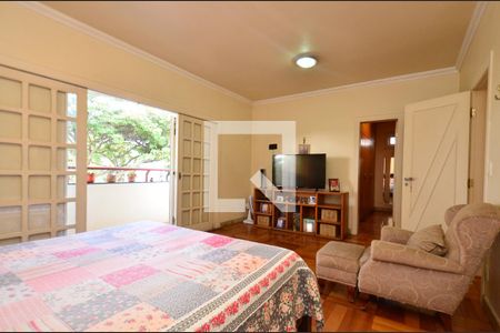 Casa à venda com 670m², 8 quartos e 8 vagas Casa à venda com 670m², 8 quartos e 8 vagasSuite master