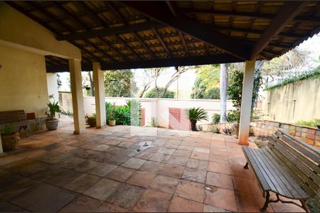 Casa à venda com 670m², 8 quartos e 8 vagas Casa à venda com 670m², 8 quartos e 8 vagasGaragem/ casa2