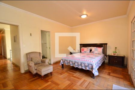 Casa à venda com 670m², 8 quartos e 8 vagas Casa à venda com 670m², 8 quartos e 8 vagasSuite master