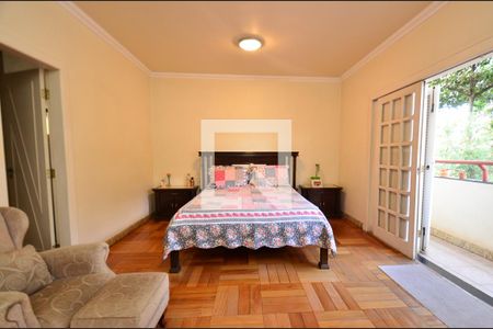 Casa à venda com 670m², 8 quartos e 8 vagas Casa à venda com 670m², 8 quartos e 8 vagasSuite master