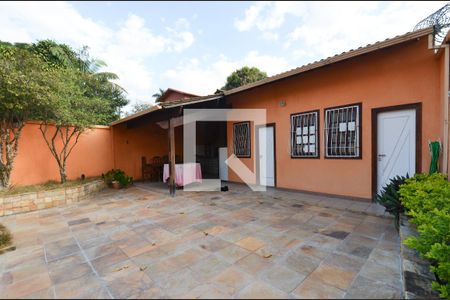 Casa à venda com 670m², 8 quartos e 8 vagas Casa à venda com 670m², 8 quartos e 8 vagasEspaço Churrasqueira