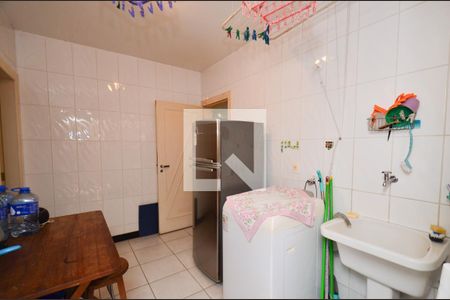 Casa à venda com 670m², 8 quartos e 8 vagas Casa à venda com 670m², 8 quartos e 8 vagasArea de serviço