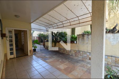 Casa à venda com 670m², 8 quartos e 8 vagas Casa à venda com 670m², 8 quartos e 8 vagasArea externa/ casa2