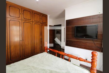 Casa à venda com 300m², 6 quartos e 7 vagasSuíte