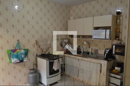 Casa de condomínio à venda com 174m², 3 quartos e 1 vaga Casa de condomínio à venda com 174m², 3 quartos e 1 vagaCozinha