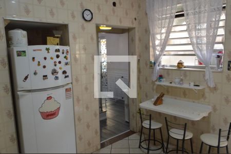 Casa de condomínio à venda com 174m², 3 quartos e 1 vaga Casa de condomínio à venda com 174m², 3 quartos e 1 vagaCozinha