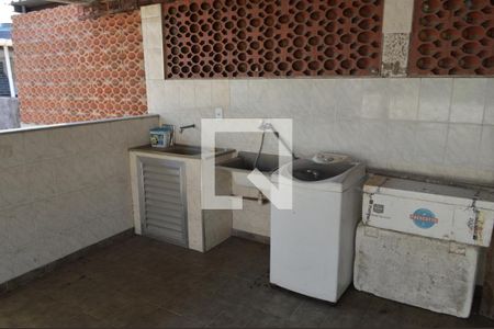 Casa de condomínio à venda com 174m², 3 quartos e 1 vaga Casa de condomínio à venda com 174m², 3 quartos e 1 vagaTerraço