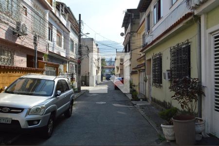 Casa de condomínio à venda com 174m², 3 quartos e 1 vaga Casa de condomínio à venda com 174m², 3 quartos e 1 vagaÁrea comum