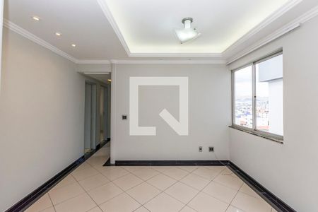 Sala de apartamento para alugar com 3 quartos, 70m² em Padre Eustáquio, Belo Horizonte