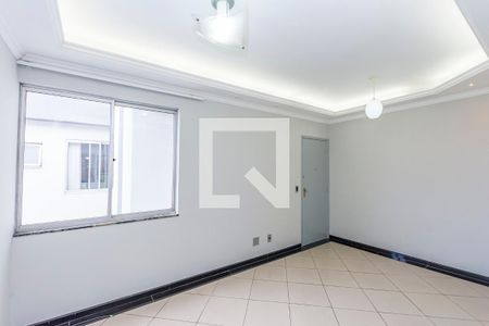 Sala de apartamento para alugar com 3 quartos, 70m² em Padre Eustáquio, Belo Horizonte