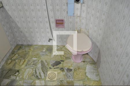 Apartamento à venda com 74m², 2 quartos e sem vagaBanheiro