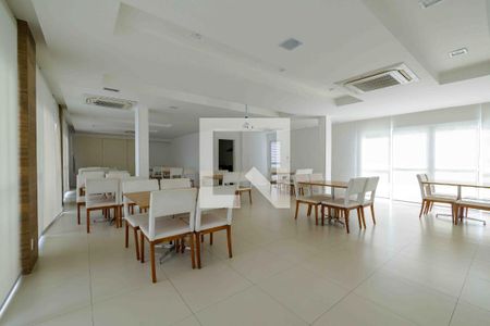 Apartamento à venda com 101m², 2 quartos e 2 vagas Apartamento à venda com 101m², 2 quartos e 2 vagasÁrea comum - Salão de festas