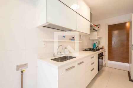 Apartamento à venda com 101m², 2 quartos e 2 vagas Apartamento à venda com 101m², 2 quartos e 2 vagasCozinha