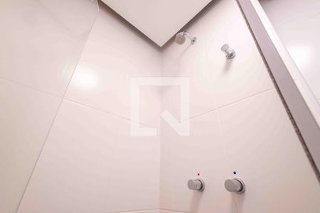 Apartamento à venda com 101m², 2 quartos e 2 vagas Apartamento à venda com 101m², 2 quartos e 2 vagasBanheiro da Suíte 2