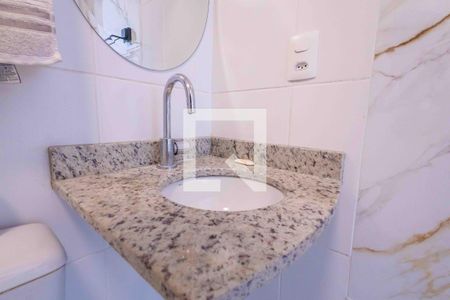 Apartamento à venda com 101m², 2 quartos e 2 vagas Apartamento à venda com 101m², 2 quartos e 2 vagasBanheiro da Suíte 2