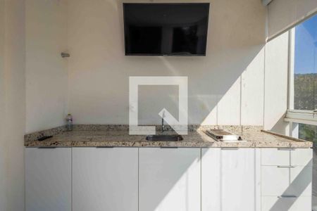 Apartamento à venda com 101m², 2 quartos e 2 vagas Apartamento à venda com 101m², 2 quartos e 2 vagasVaranda