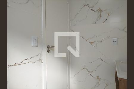 Apartamento à venda com 74m², 2 quartos e 2 vagas Apartamento à venda com 74m², 2 quartos e 2 vagasBanheiro Social