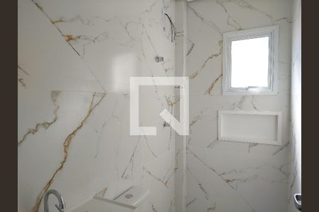 Apartamento à venda com 74m², 2 quartos e 2 vagas Apartamento à venda com 74m², 2 quartos e 2 vagasBanheiro da Suíte