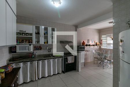 Casa à venda com 360m², 4 quartos e 6 vagasCozinha