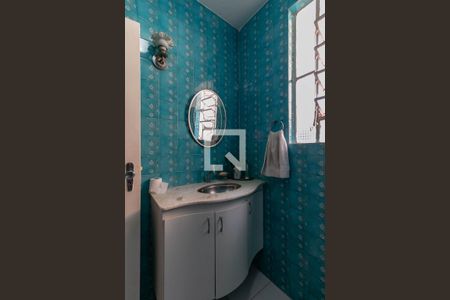 Casa à venda com 360m², 4 quartos e 6 vagasBanheiro