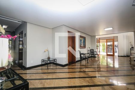 Apartamento para alugar com 240m², 4 quartos e 4 vagas Apartamento para alugar com 240m², 4 quartos e 4 vagasHall de Entrada