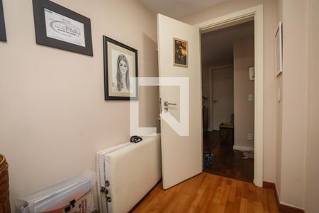 Apartamento para alugar com 240m², 4 quartos e 4 vagas Apartamento para alugar com 240m², 4 quartos e 4 vagasQuarto 2