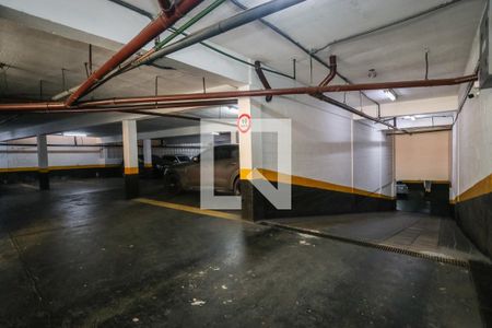 Apartamento para alugar com 240m², 4 quartos e 4 vagas Apartamento para alugar com 240m², 4 quartos e 4 vagasGaragem