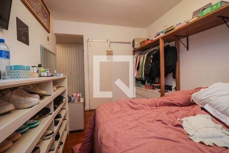 Apartamento para alugar com 240m², 4 quartos e 4 vagas Apartamento para alugar com 240m², 4 quartos e 4 vagasQuarto 4