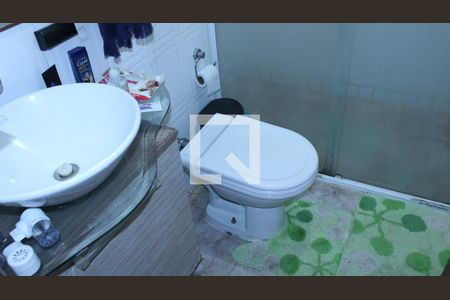 Casa à venda com 150m², 3 quartos e 2 vagasBanheiro