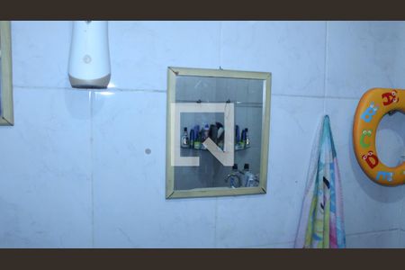 Casa à venda com 150m², 3 quartos e 2 vagasBanheiro - Casa 2