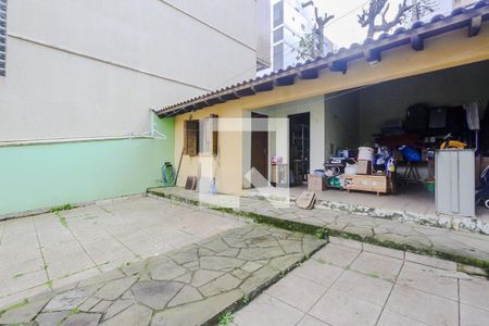 Casa à venda com 120m², 3 quartos e 2 vagas Casa à venda com 120m², 3 quartos e 2 vagasFundos
