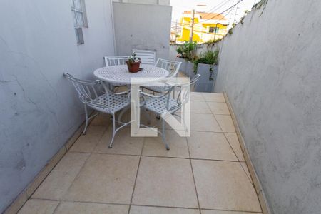 Casa à venda com 250m², 4 quartos e 4 vagas Casa à venda com 250m², 4 quartos e 4 vagasQuintal