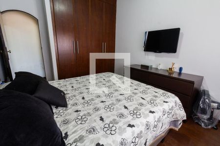 Casa à venda com 250m², 4 quartos e 4 vagas Casa à venda com 250m², 4 quartos e 4 vagasQuarto 2
