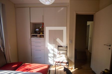 Casa de condomínio à venda com 200m², 4 quartos e 4 vagas Casa de condomínio à venda com 200m², 4 quartos e 4 vagasQuarto 1