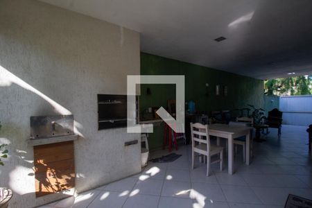 Casa de condomínio à venda com 200m², 4 quartos e 4 vagas Casa de condomínio à venda com 200m², 4 quartos e 4 vagasÁrea Gourmet