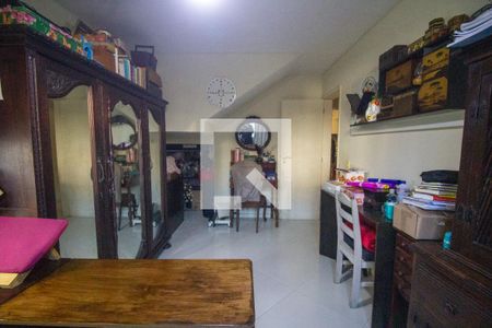 Casa de condomínio à venda com 200m², 4 quartos e 4 vagas Casa de condomínio à venda com 200m², 4 quartos e 4 vagasQuarto 3