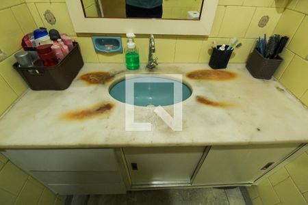 Casa à venda com 80m², 2 quartos e 1 vagaBanheiro