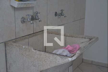 Casa à venda com 144m², 3 quartos e 2 vagasÁrea de Serviço