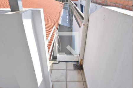 Casa à venda com 144m², 3 quartos e 2 vagasEscada