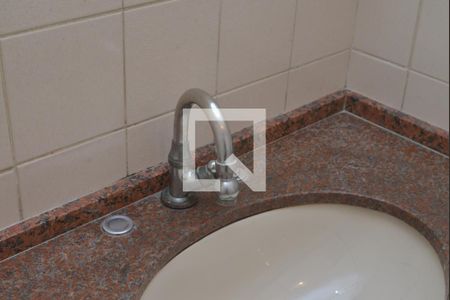 Casa à venda com 144m², 3 quartos e 2 vagasBanheiro