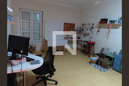 Casa à venda com 700m², 4 quartos e 6 vagasSuíte 2