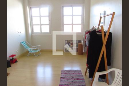 Casa à venda com 700m², 4 quartos e 6 vagasQuarto 